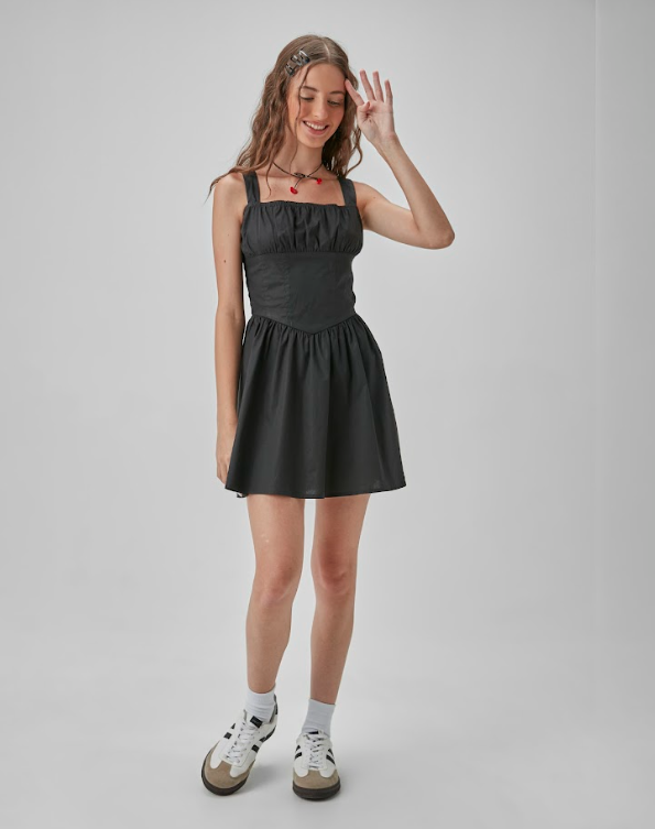 Vestido Teen Pretinho Básico - Two In