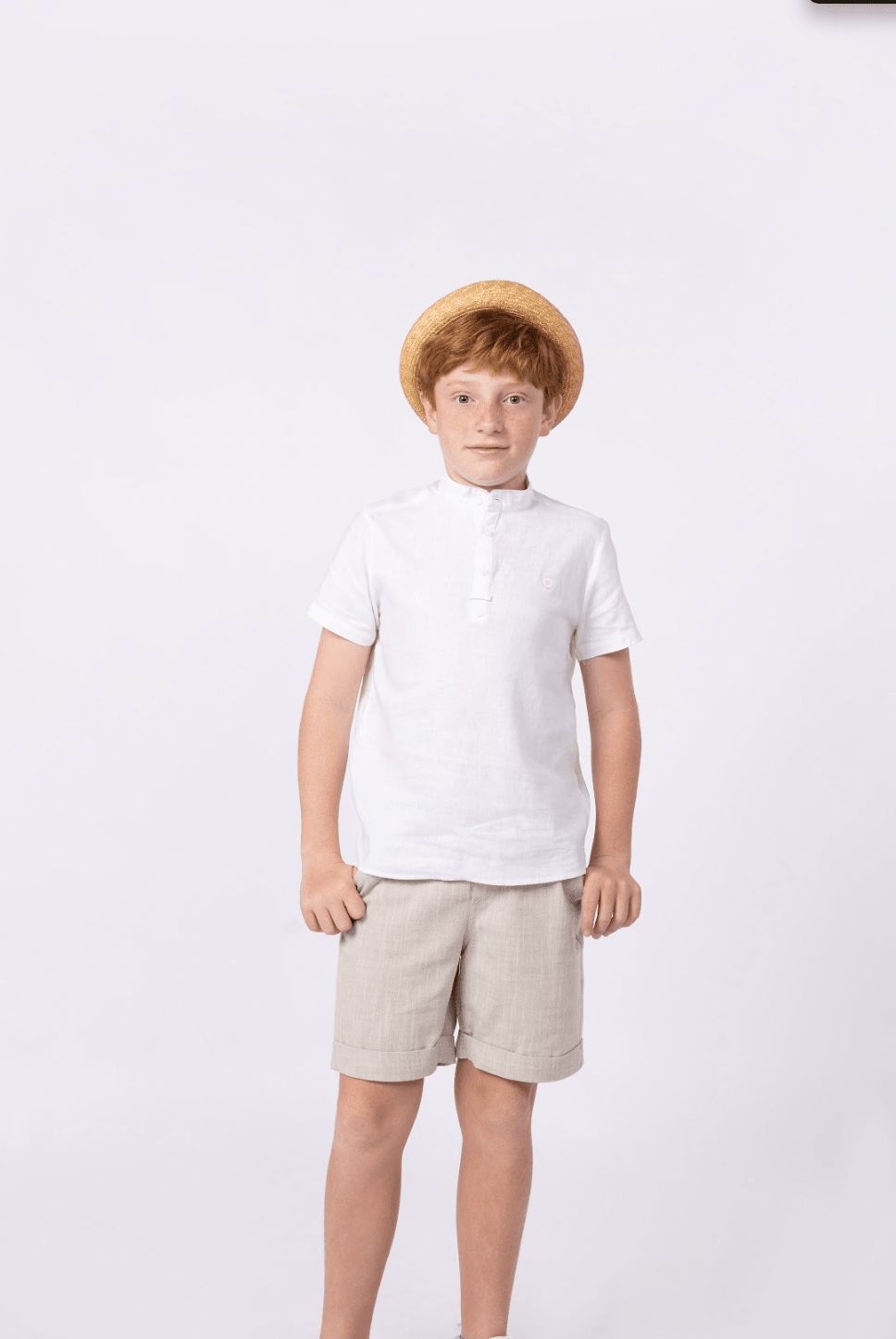 Conjunto bata off white e bermuda social areia - Gracia