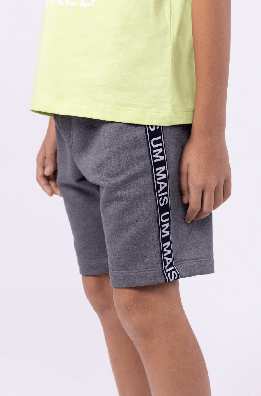 Conjunto camiseta de algodão e bermuda de moletinho Good 1+1 - Gracia