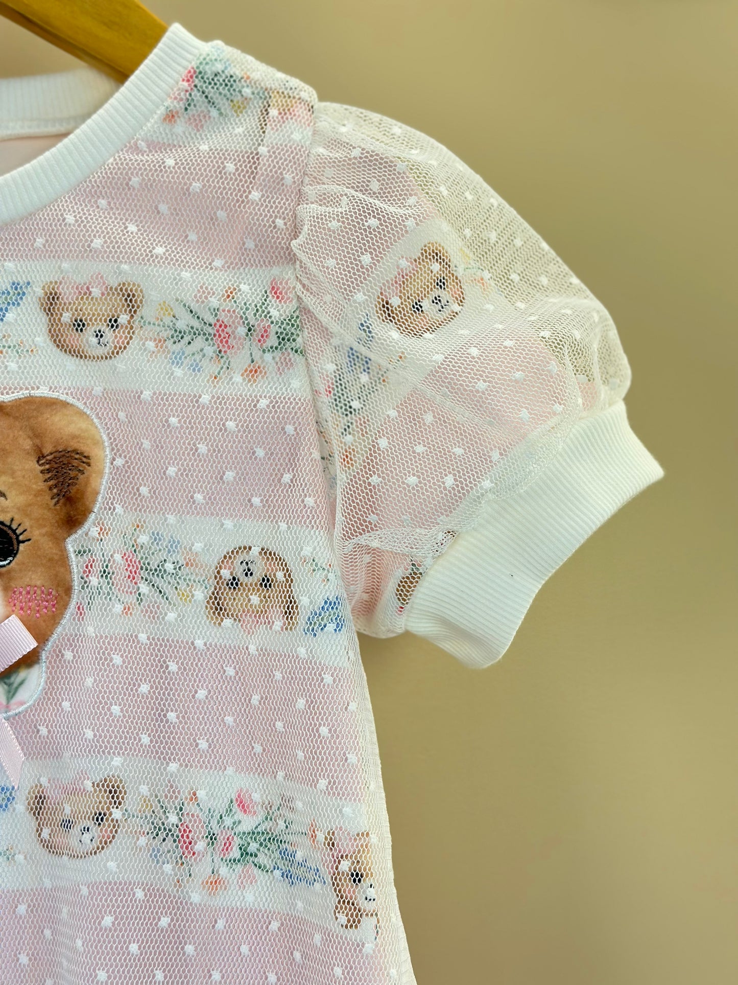 Vestido Infantil Trapézio Tule Poá Ursinha Bordado Lacinho Rosa - Petit Cherie