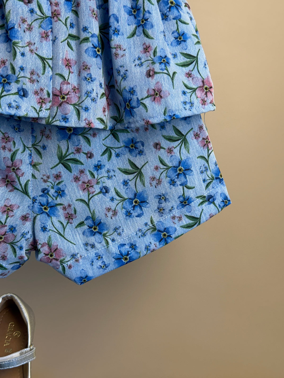 Conjunto Infantil Estampa Exclusiva Blusa Com Babado e Shorts - Luluzinha