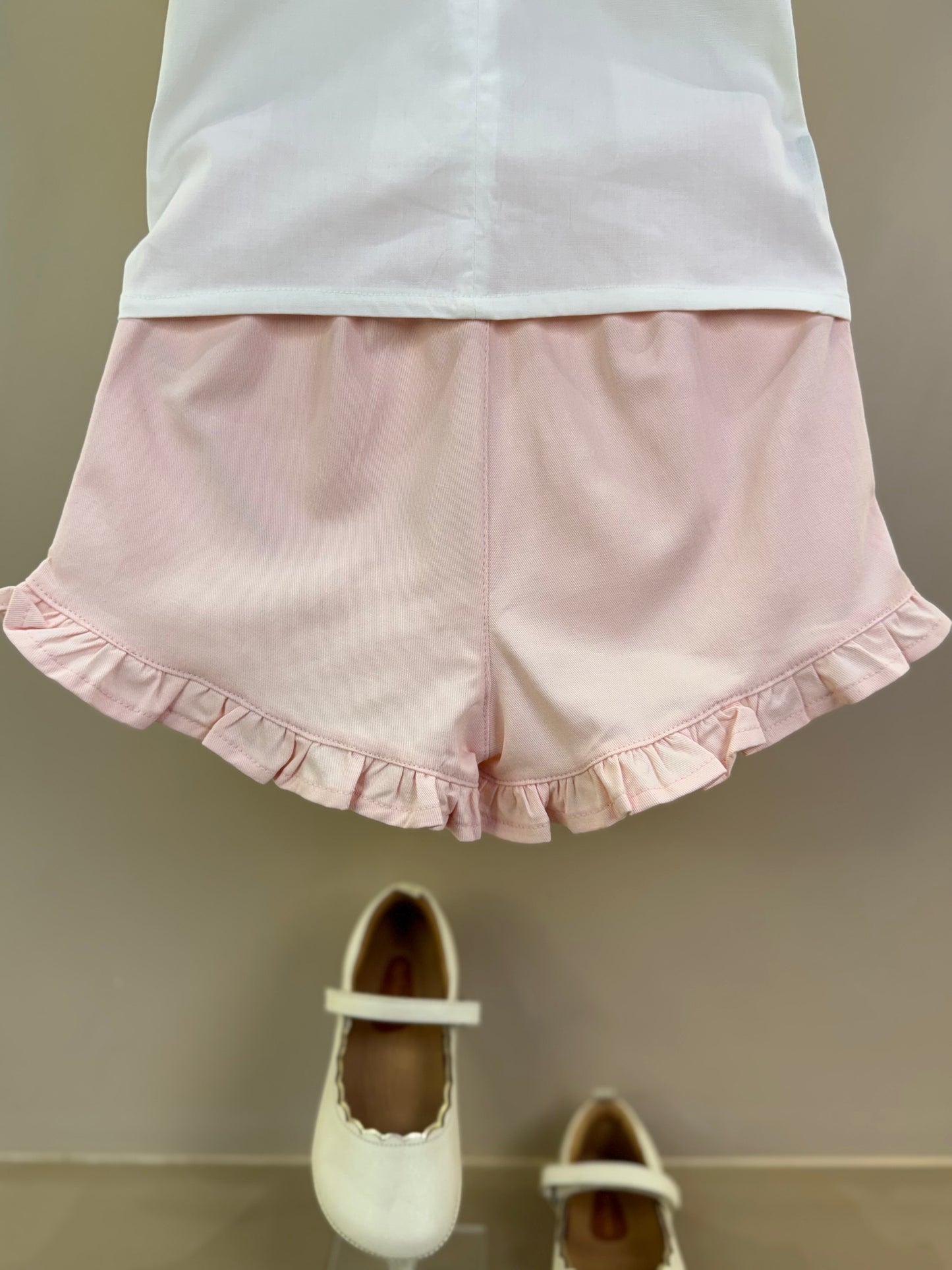 Conjunto Infantil Short Bailarinas E Blusa Bata Em Tricoline Off White - Gabriela Aquarela