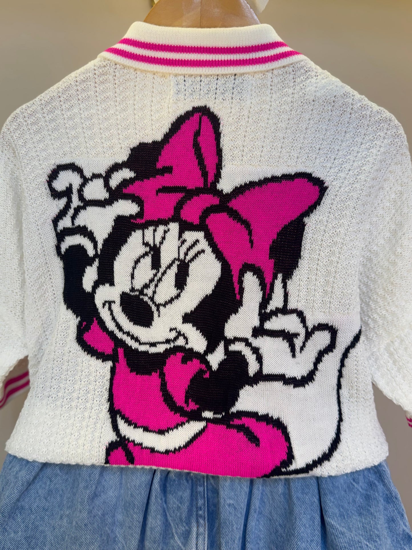 Conjunto Infantil Blusa Tricot Minnie Tennista e Saia Jeans Balonê - Animê