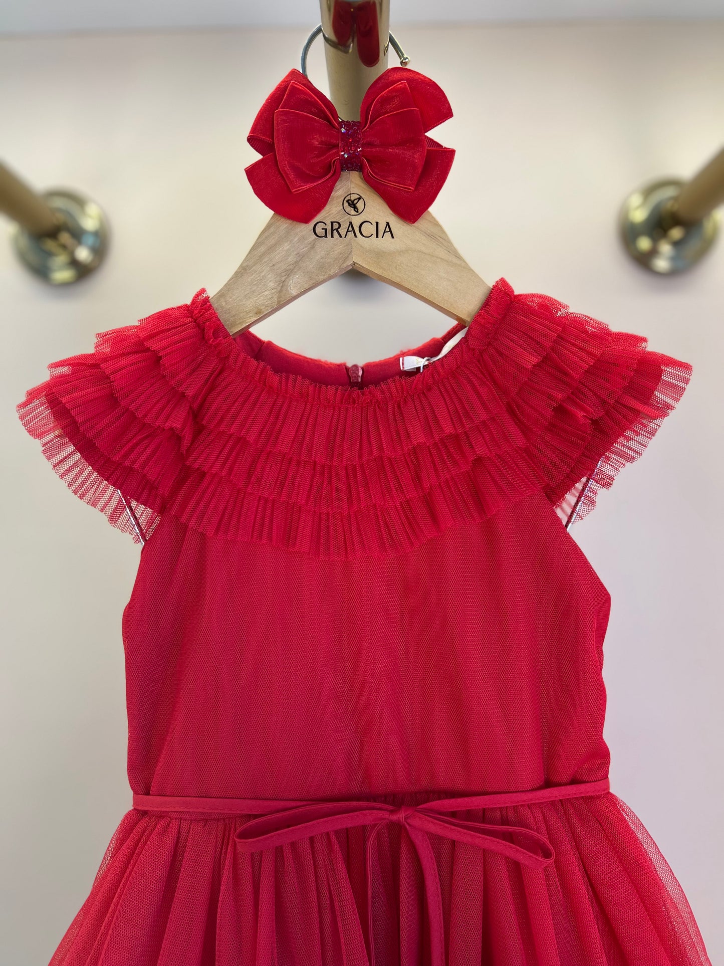 Vestido Infantil Tule Vermelho Gola Babados e Laço Cintura - Petit Cherie