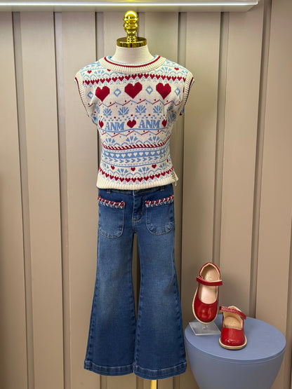 Conjunto Infantil Conceito Colete Tricot Corações e Calça Jeans Bolsos Bordados - Animê
