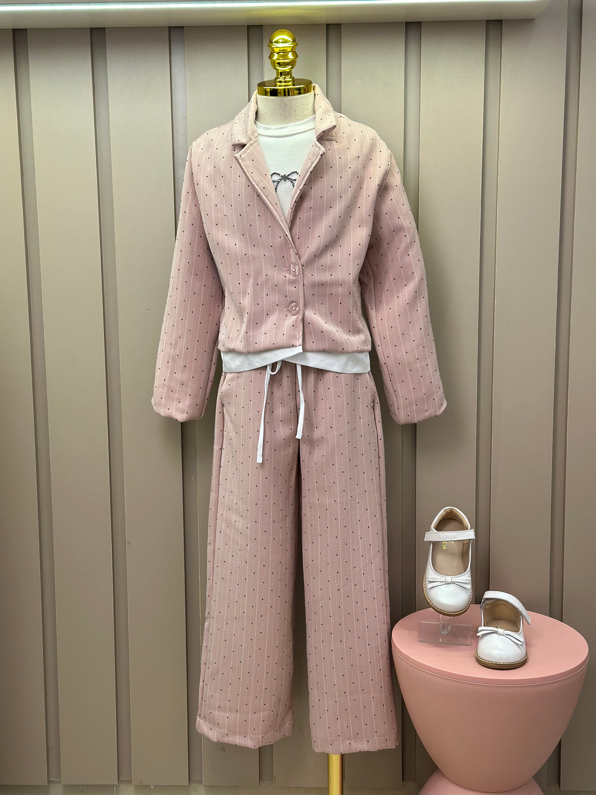 Conjunto Infantil Trio Blusa Lacinho, Casaqueto e Calça Alfaiataria Listrada Strass Rosé - Petit Cherie
