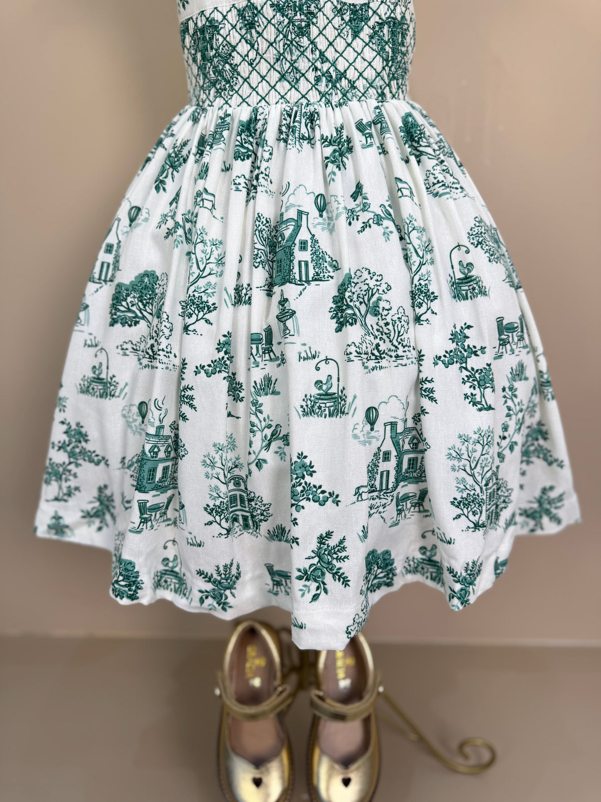Vestido Infantil Linho Bordado Florais Verde - Petit Cherie