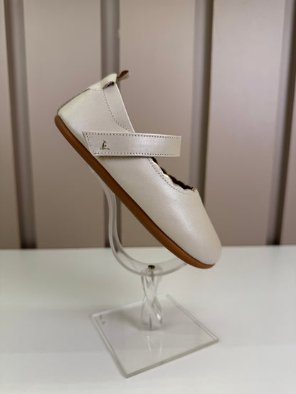 Sapatinho Bebê Roundy Couro  White & Gold - Tip Toey Joey