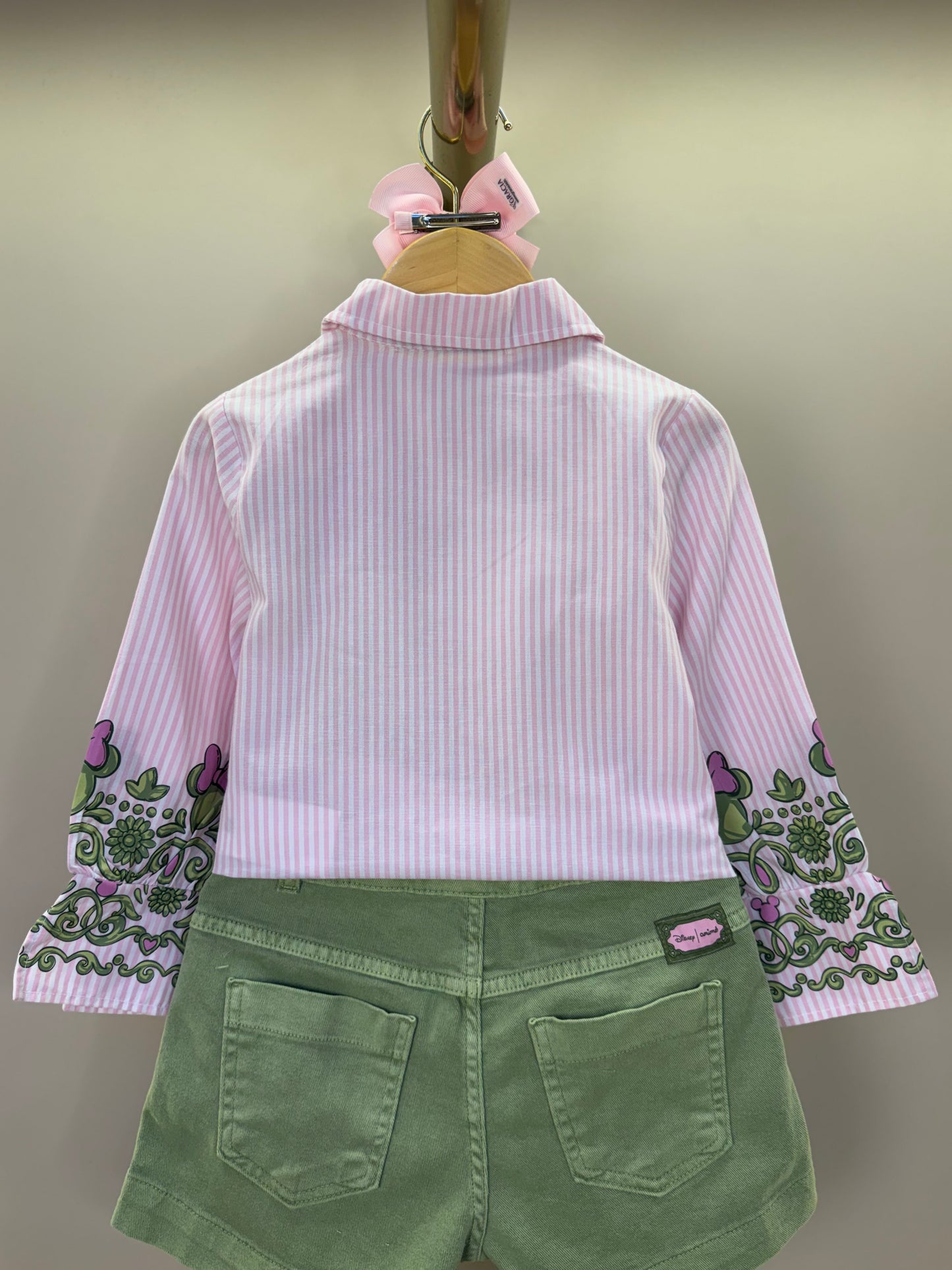Conjunto Infantil Camisa Listrada Disney Punhos Conceito e Shorts Minnie Mouse Verde Forest - Animê