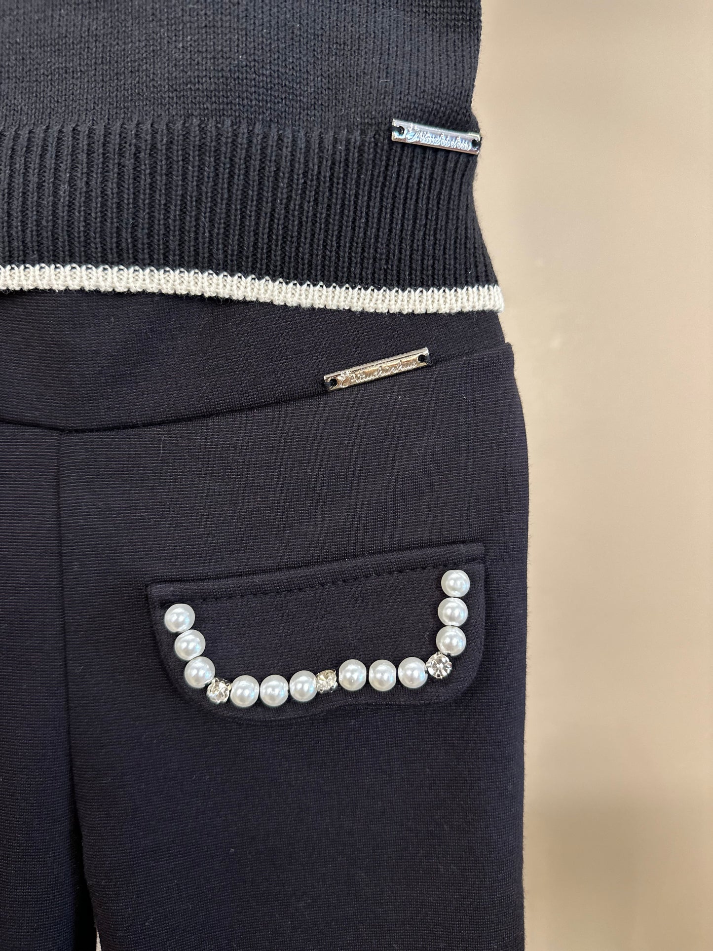 Conjunto Infantil Blusa Tricot Maxi Laço Bordado Pérolas Cristais e Calça Flare Lapelas Bordadas Preta - Pituchinhus