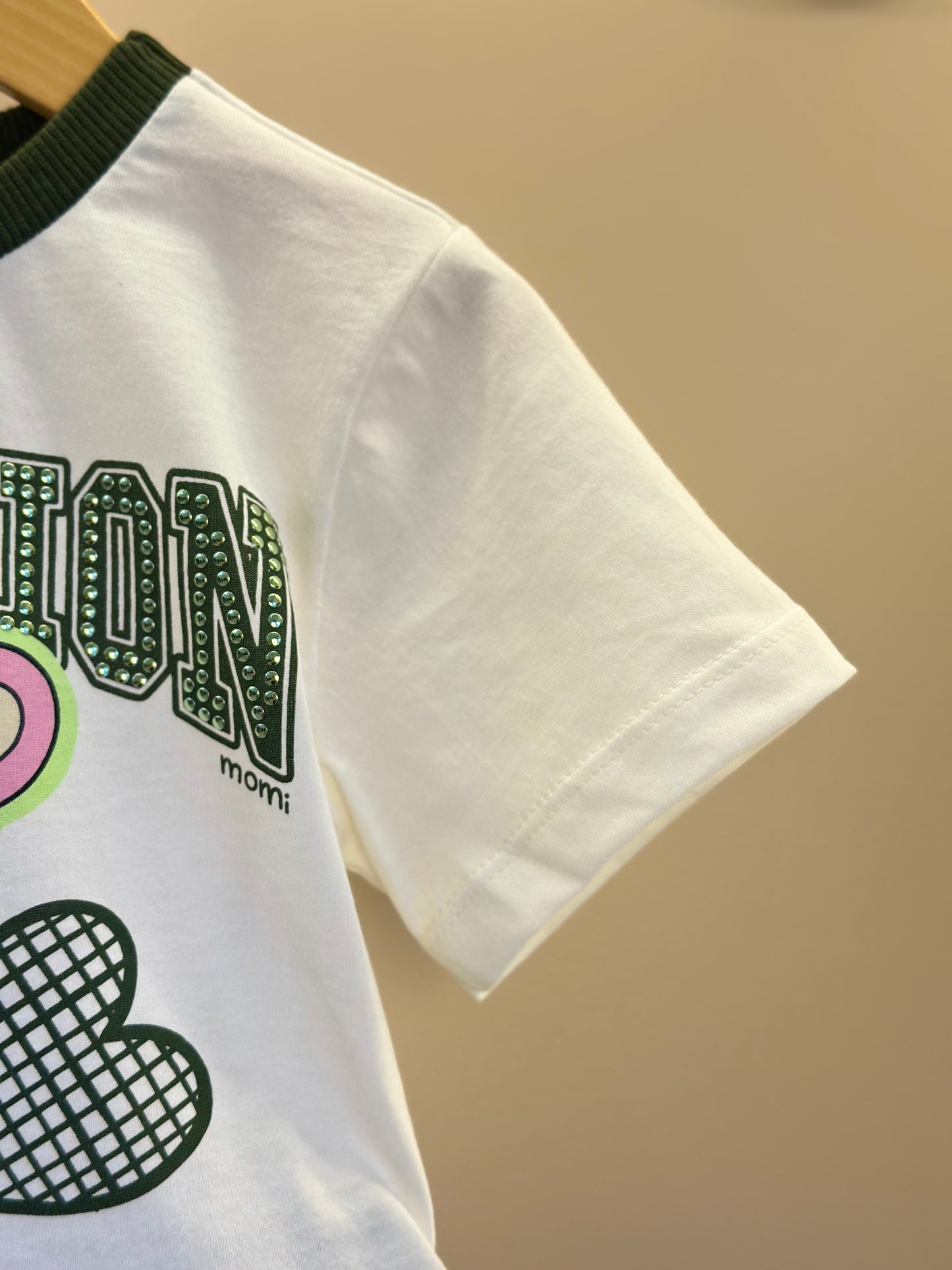 Conjunto Infantil Blusa Champion Tennis Club Pérola e Shorts Verde Musgo - Momi Mini
