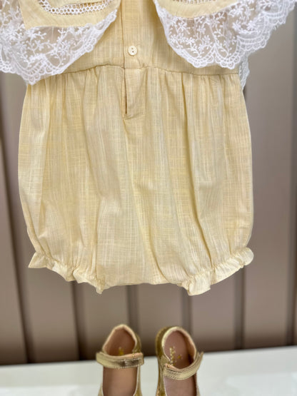 Pimpão Bebê Luxo Gola Bordada Renda Amarelo - Roana
