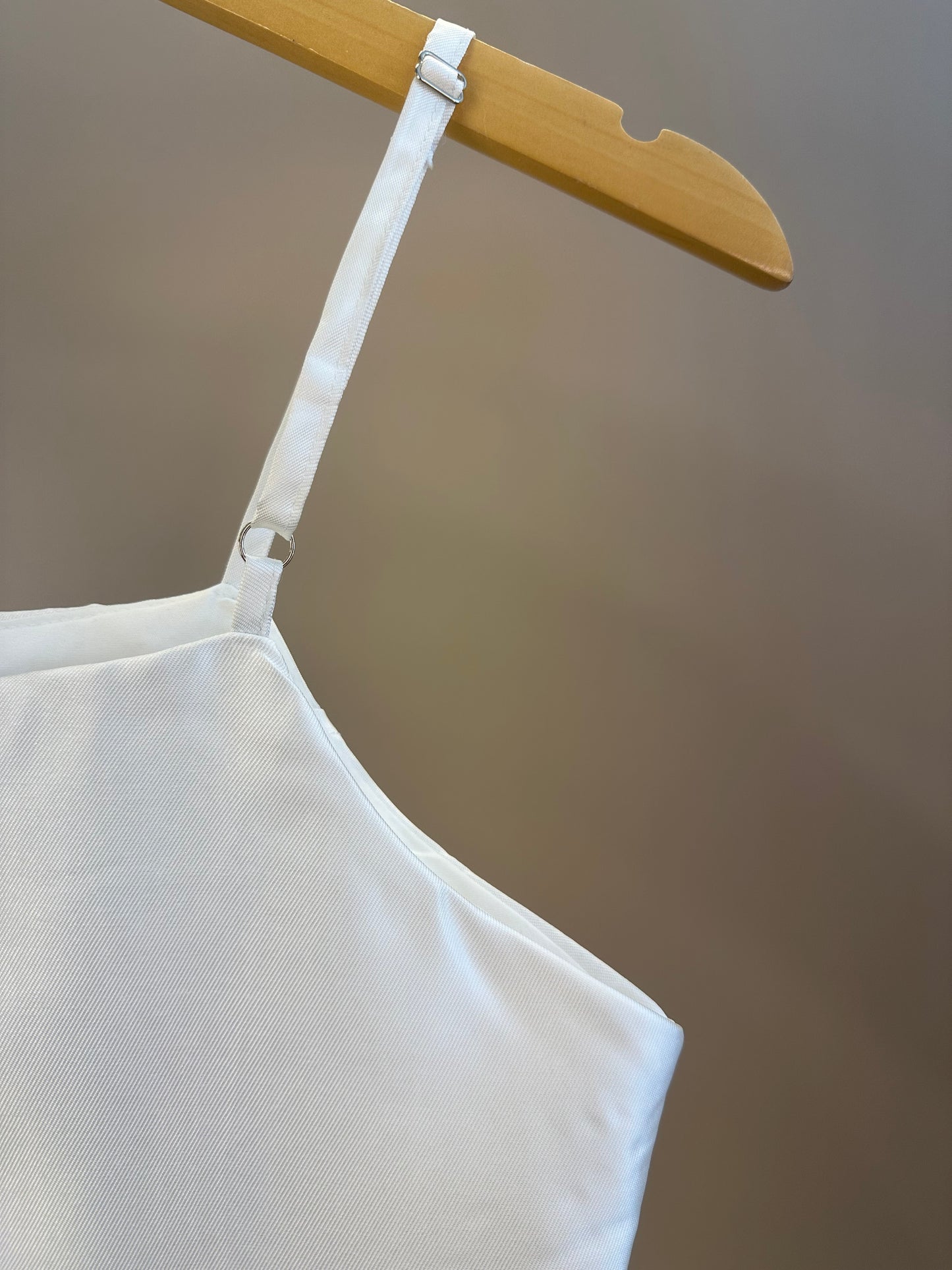 Vestido Teen Branco Acetinado Com Alças Finas - Vanilla Cream
