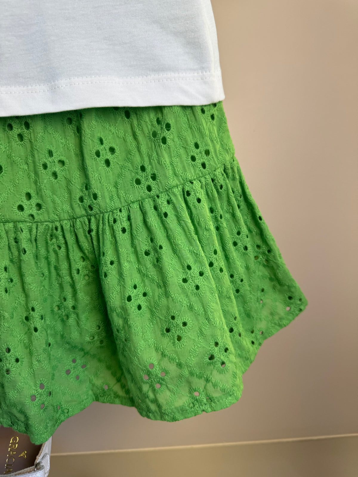 Conjunto Infantil Blusa Laço Estampado e Saia Bordado Verde - Momi