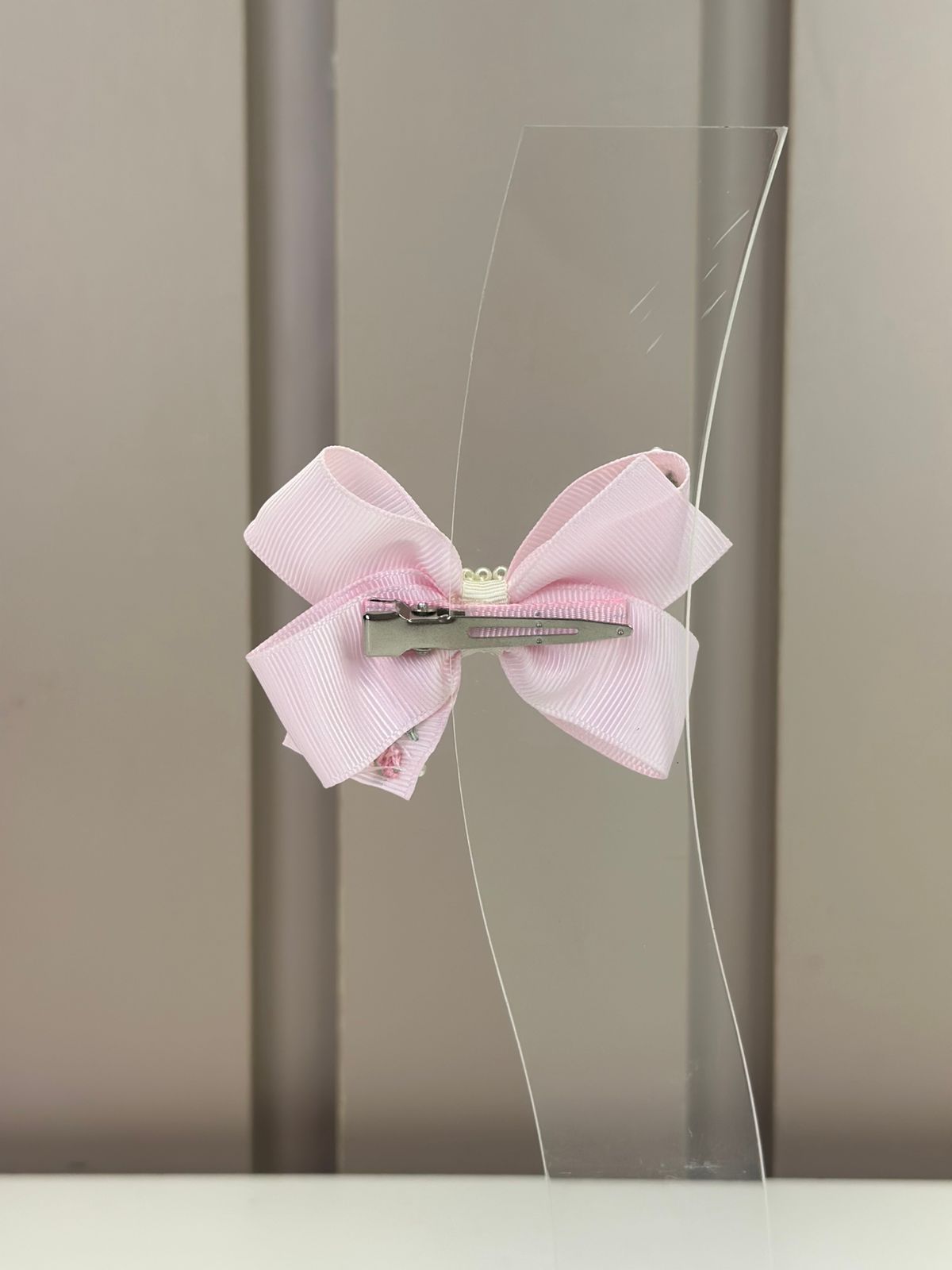 Laço Infantil Bordado Flores e Pérolas Rosa - Roana