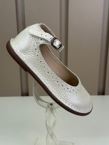 Sapato Infantil Couro Patinete Pérola - Petit Cheval