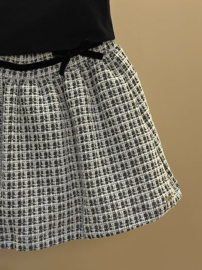 Conjunto Infantil Blusa Amazing Things Happen e Saia Tweed Preto - Momi