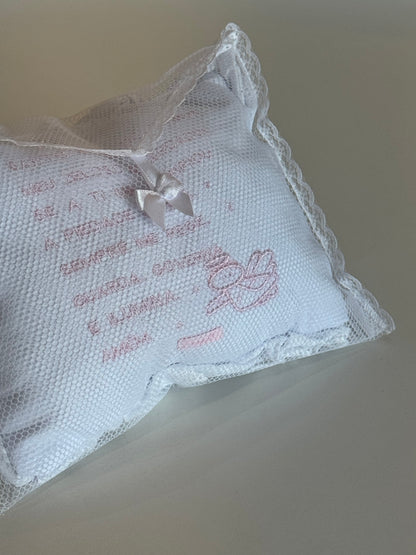 Almofada Bebê Oração Santo Anjo Rendada Bordado Rosa - Roana