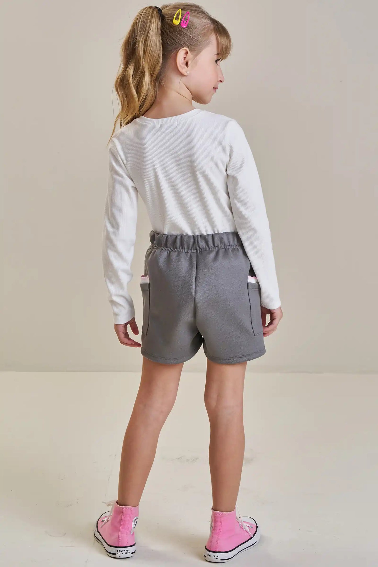 Conjunto Infantil Blusa ML Essential Things e Shorts Cinza Claro - Infanti