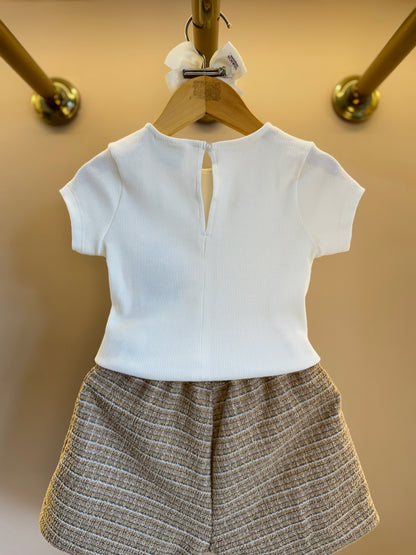 Conjunto Infantil Blusa Essential Mini-Joia e Saia Pregas Tweed Bege - Animê Petite