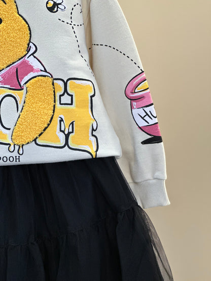 Conjunto Infantil Casacol Moletom Pooh Bege Vanilla e Saia Tule Preta - Animê Petite