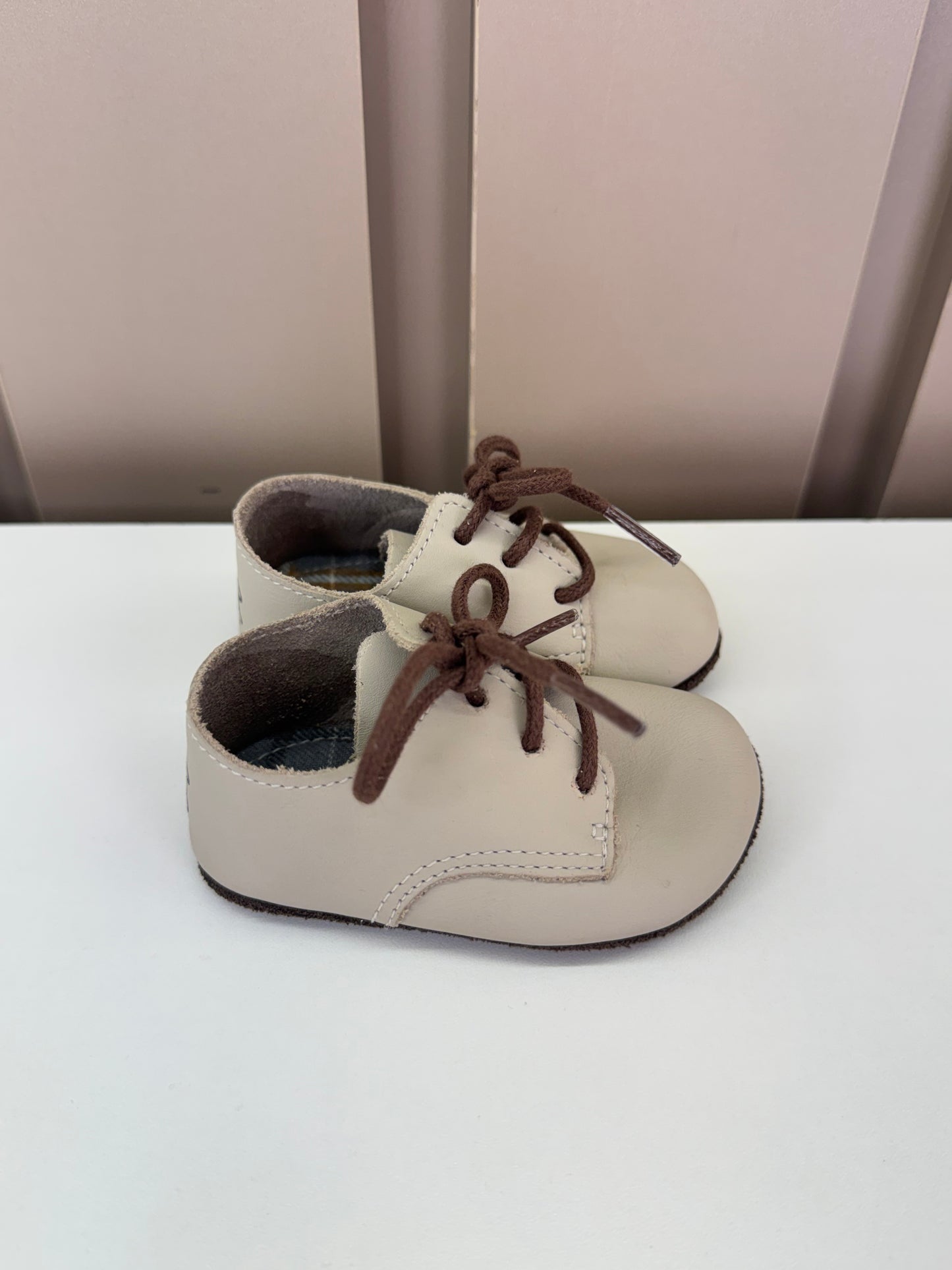 Sapato Bebê Balão Couro Areia - Petit Cheval