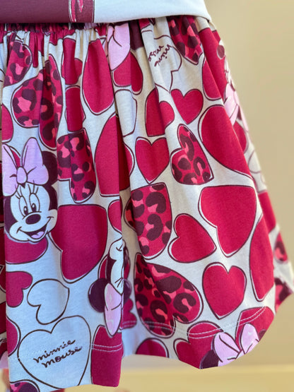 Conjunto Infantil Camiseta MC e Saia Minnie Mouse Hearts - Animê Petite