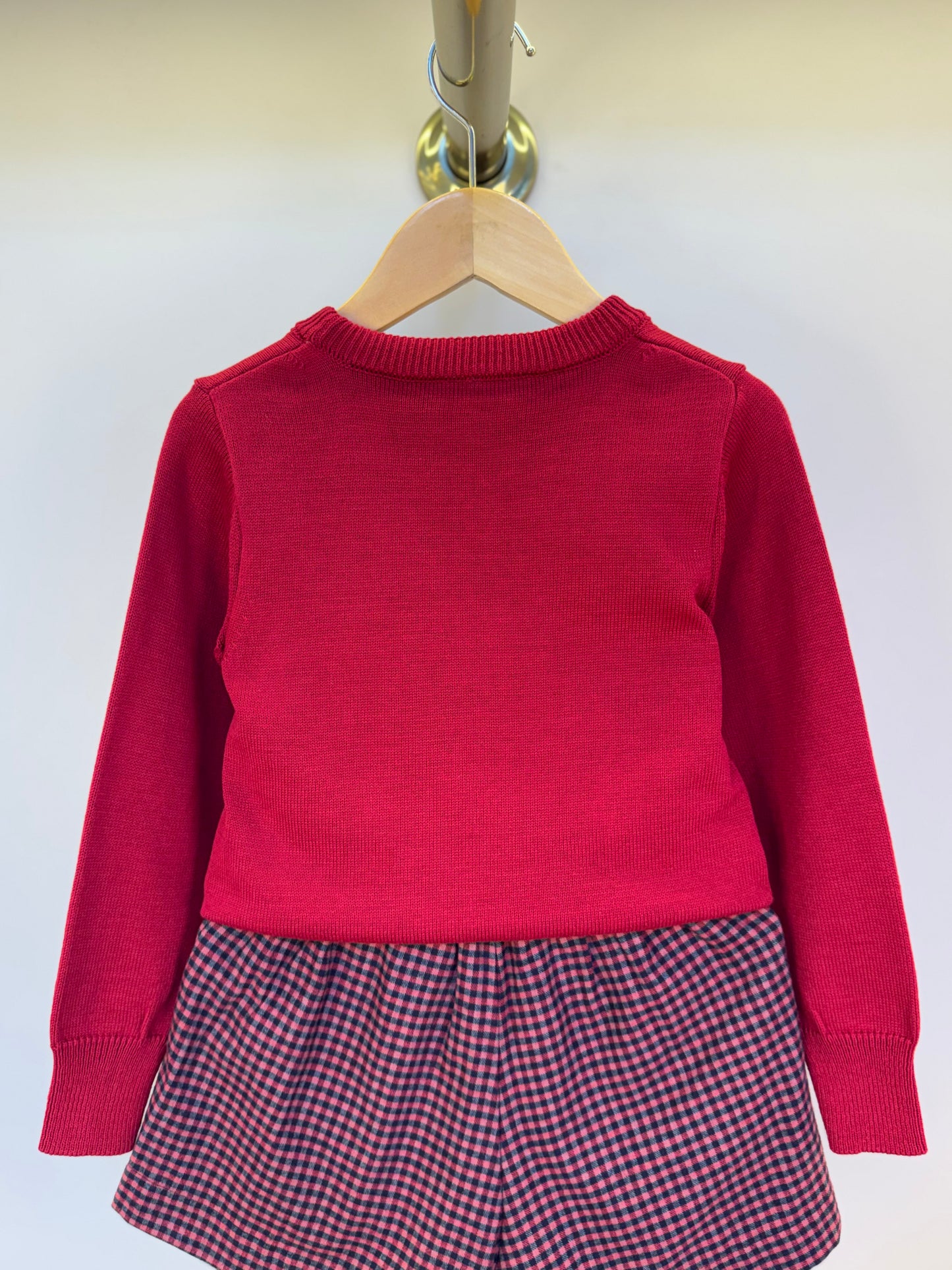 Conjunto Infantil Blusa Tricot Patches Cachorrinhos e Saia-shorts Xadrez Pregas - Pituchinhus