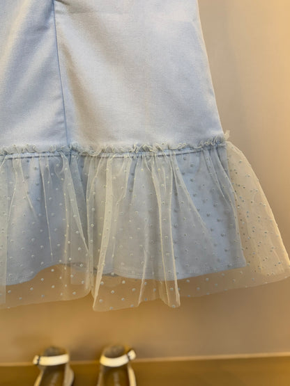 Salopete Infantil Sarja Pérolas Lacinhos e Barra Tule Azul Céu - Petit Cherie