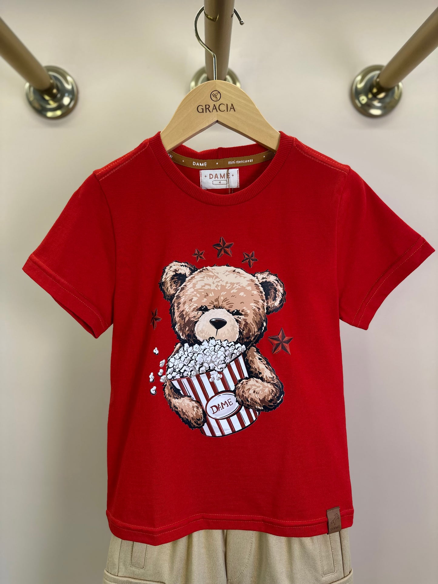 Conjunto Infantil Camiseta Teddy Pipoca e Bermuda Bolsos Cargo Bege - Dame
