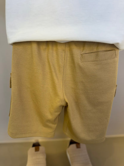 Conjunto Infantil Camiseta Algodão Teddy Natal MC e Bermuda Ponto Roma Bolsos Cargo Bege - Dame