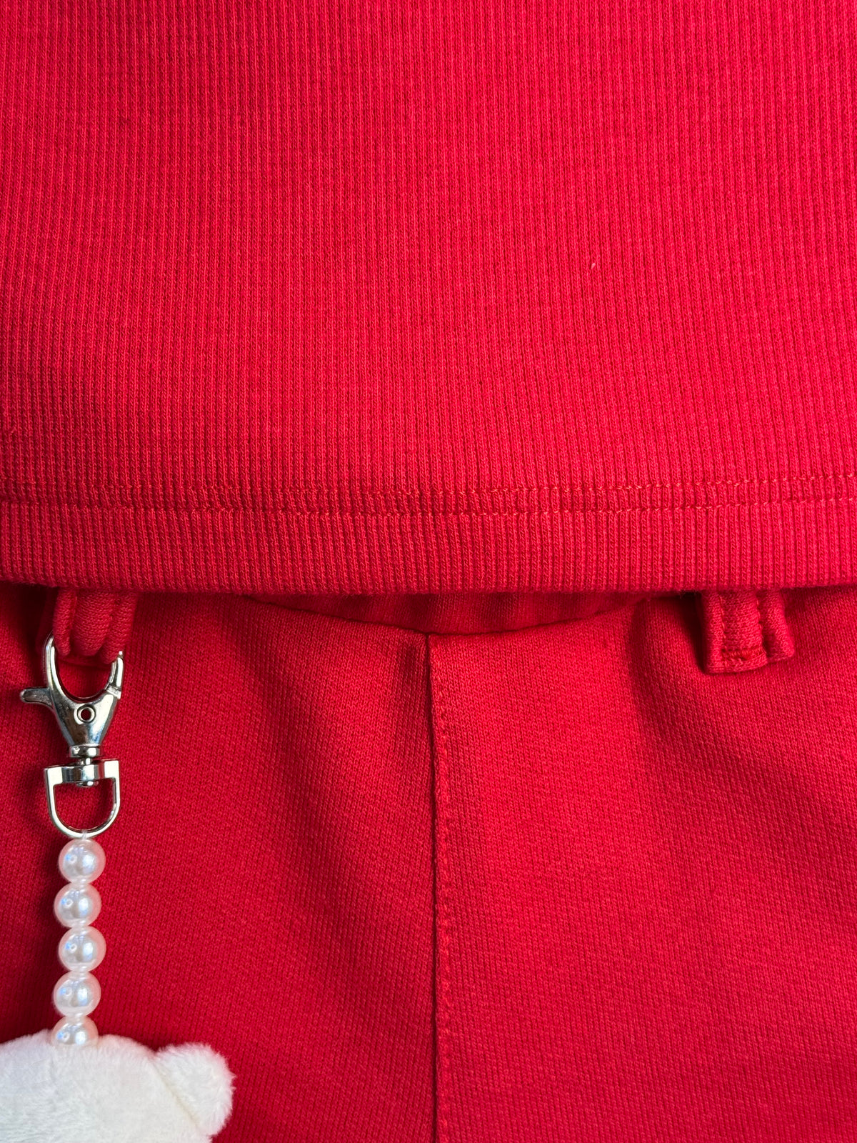Conjunto Infantil Vermelho Blusa Com Strass e Shorts Moletom Acessório de Urso - Luluzinha