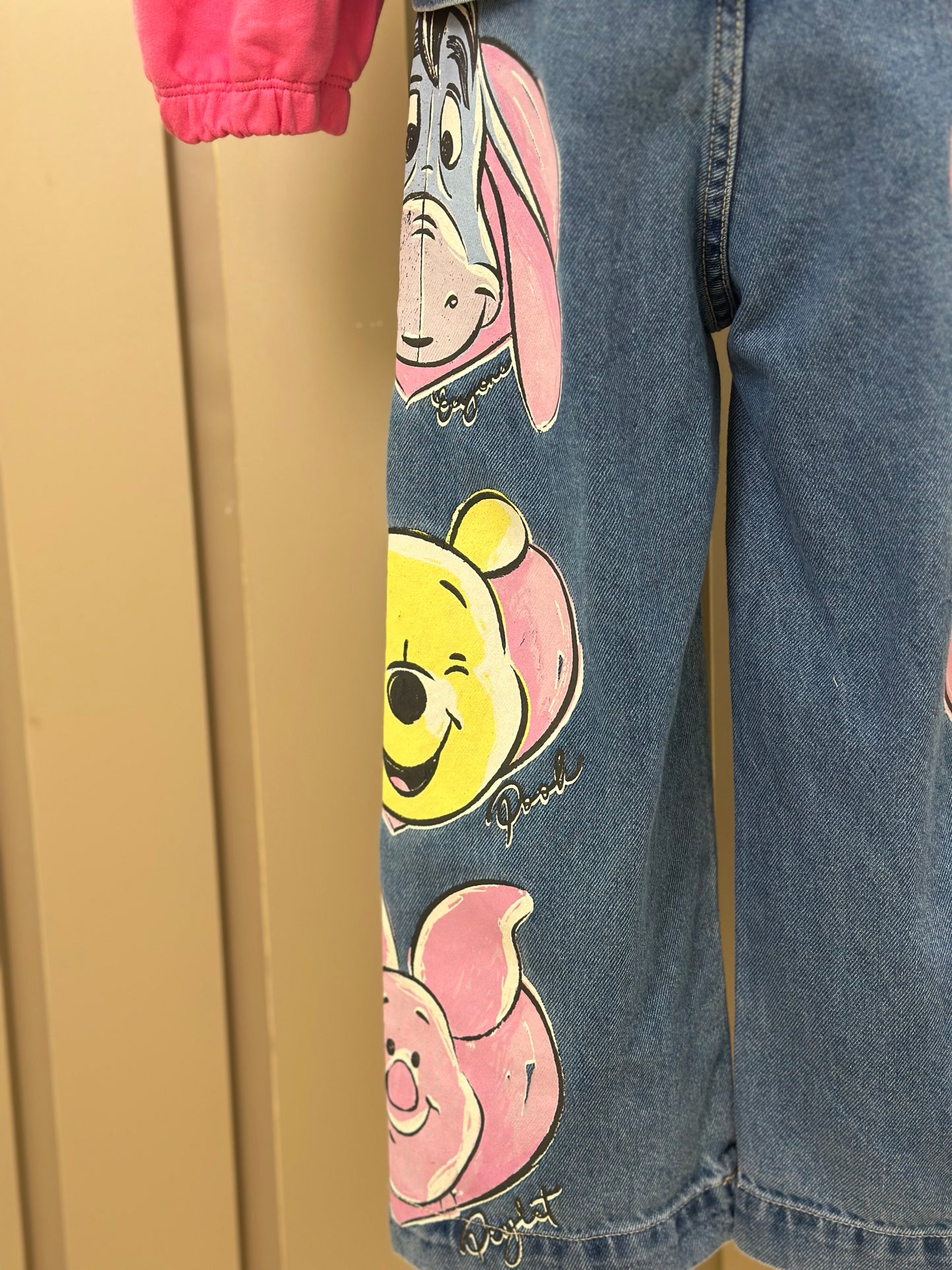 Conjunto Infantil Jaqueta Jeans Moletom Pooh e Calça Jeans Pooh - Animê Petite