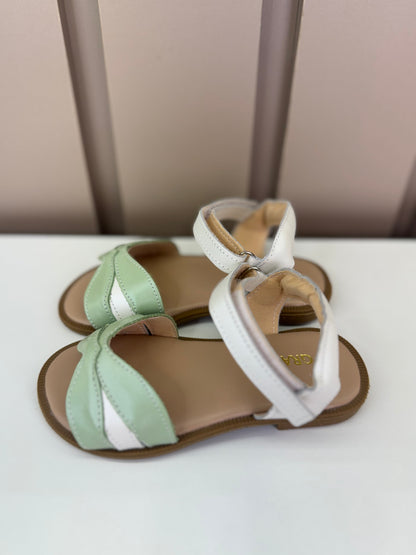 Sandália Infantil Flor Kiwi Branca Perolada - Gracia