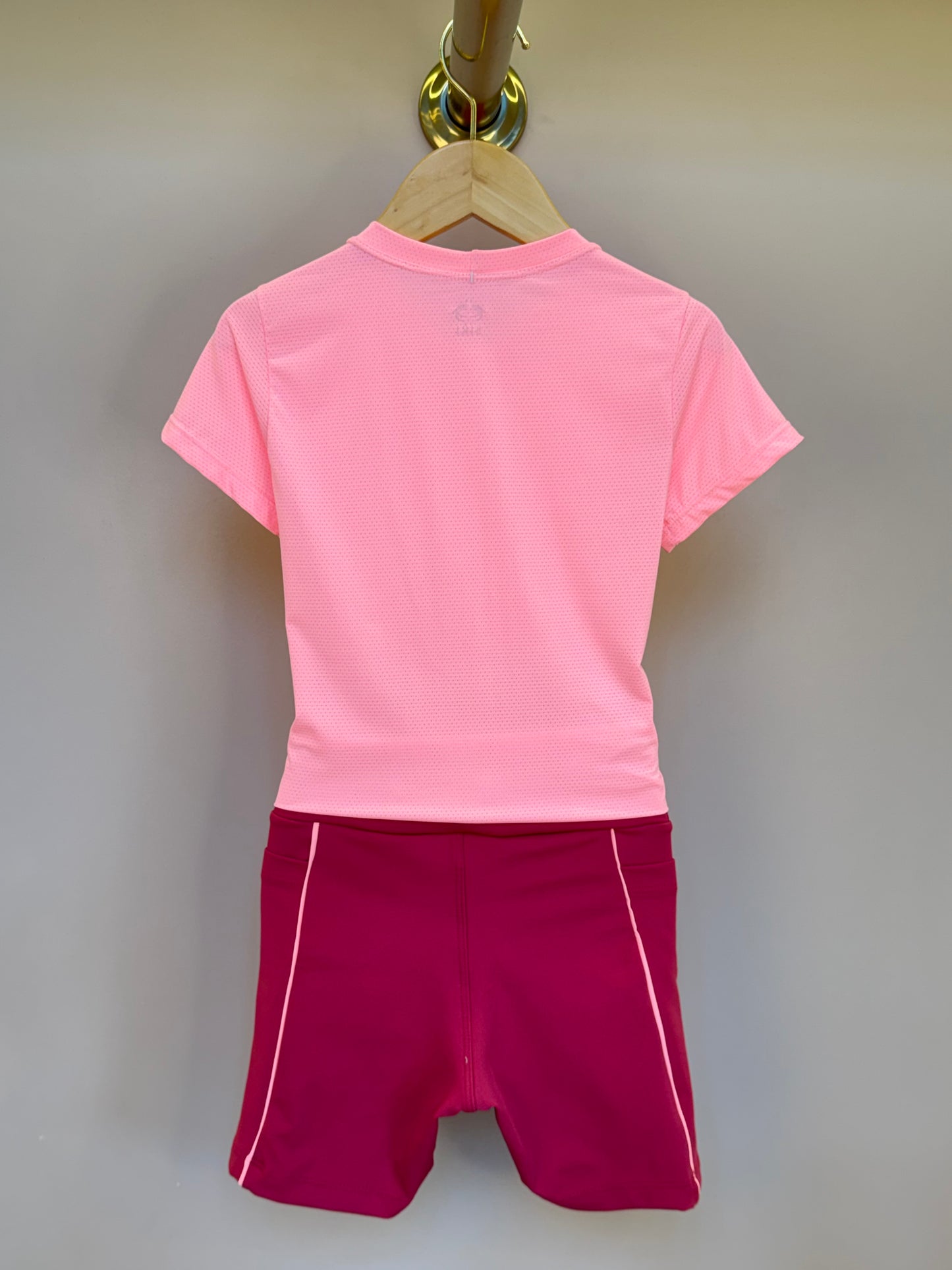 Conjunto Infantil Blusa Maria Sakay Brincadeira Coral e Bermuda Isis Brincadeira Romã - Siri Sport