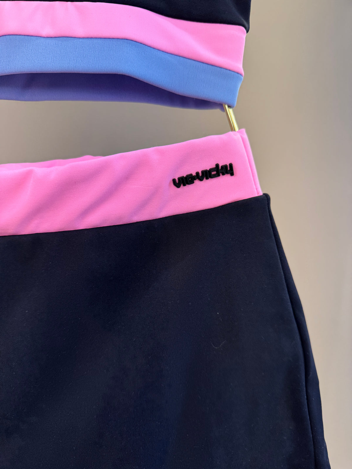 Conjunto Teen Top Cropped e Short-Saia - Vic Vick