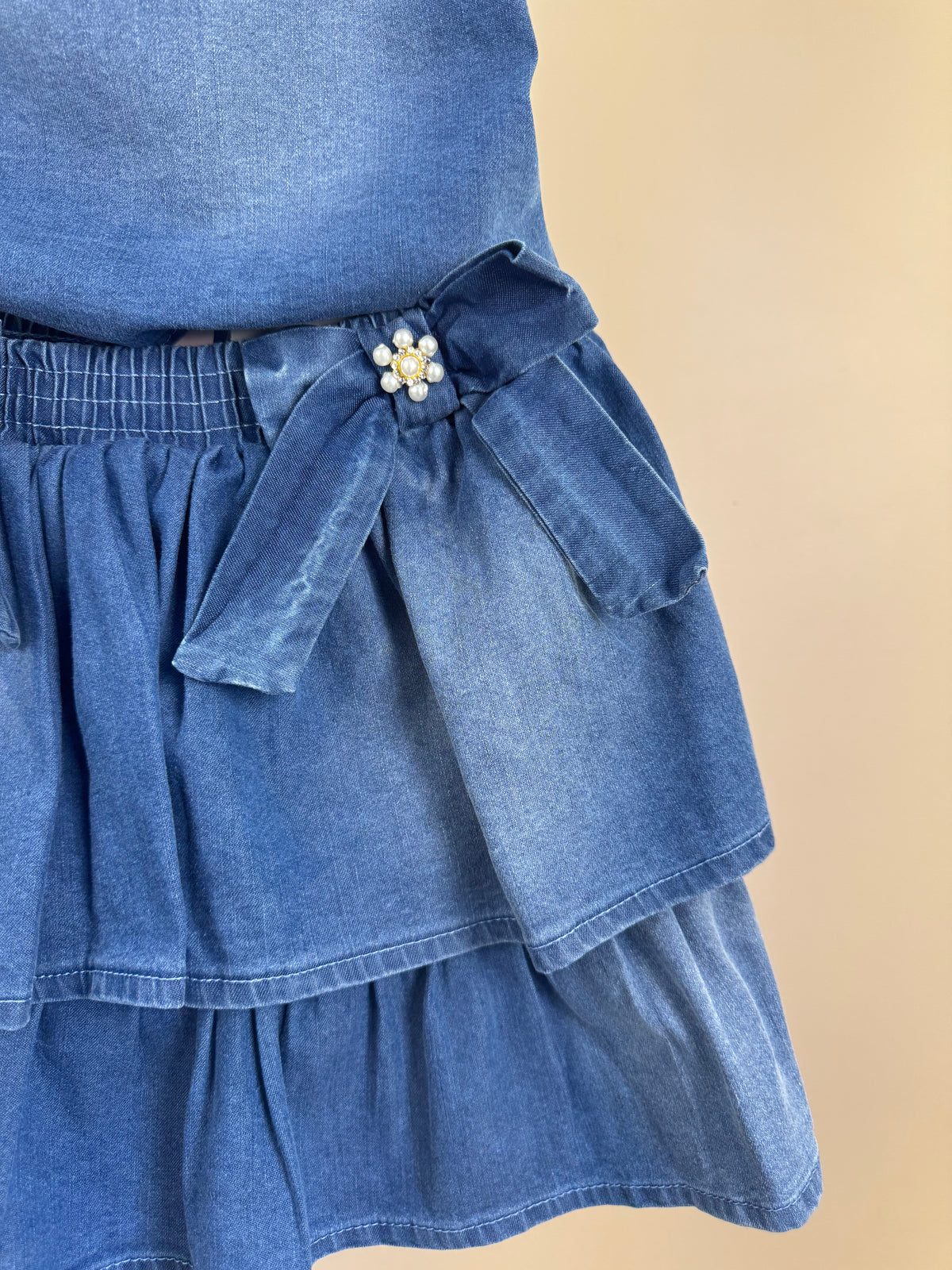 Conjunto Infantil Blusa Jeans Strass e Saia Laços Laterais Bordado Com Pérolas - Gabriela Aquarela