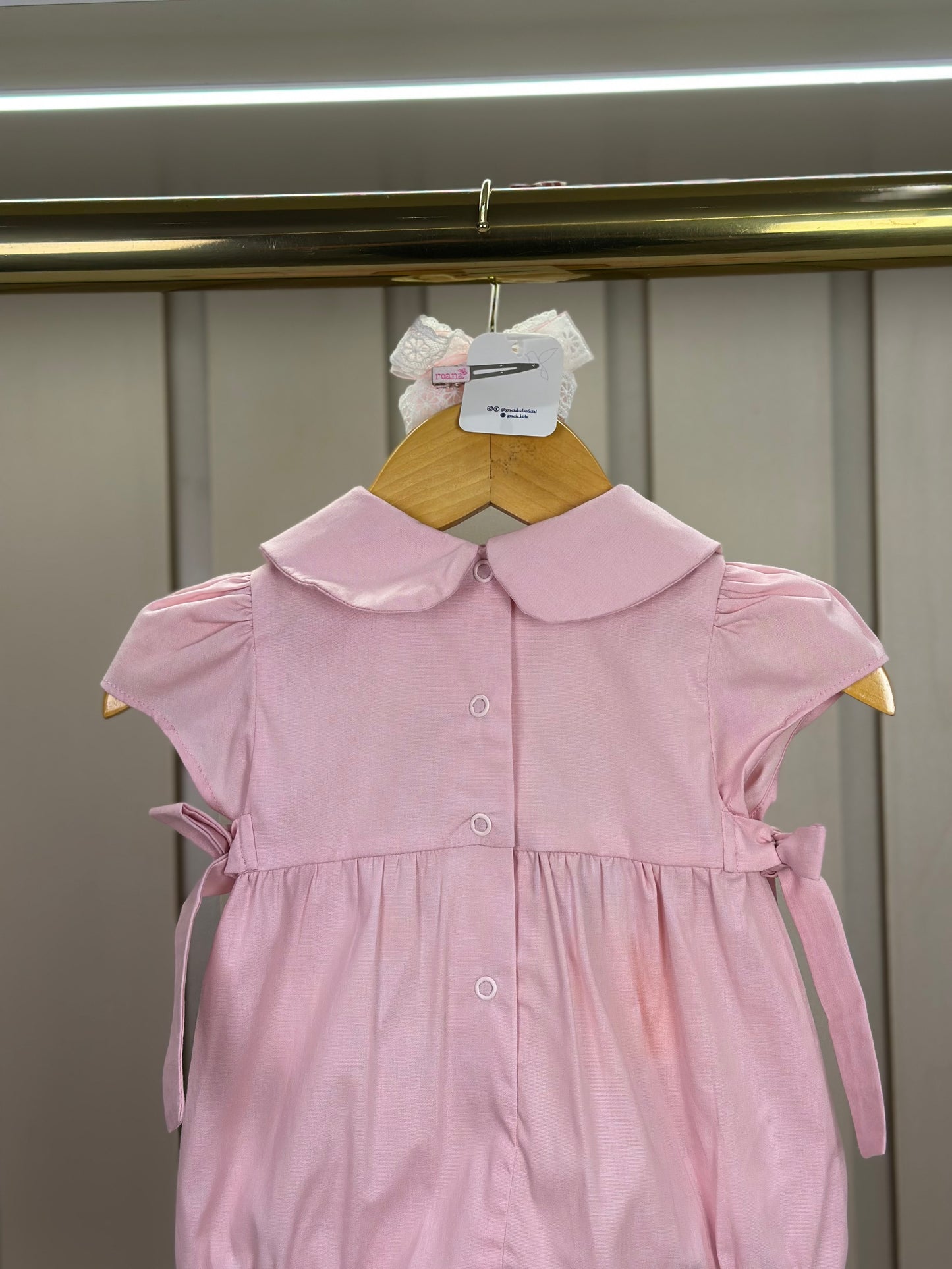 Romper Bebê Fofinho Algodão Manga Princesa Rendas Rosa Claro - Um Mais Um
