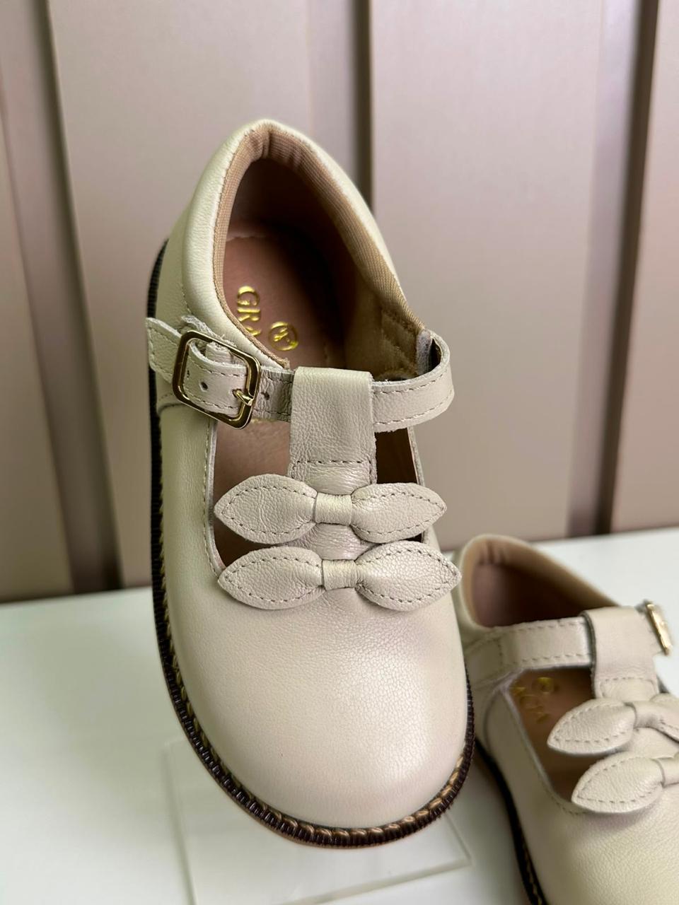 Sapato Infantil Couro Daminha Ingrid Off White  - Gracia