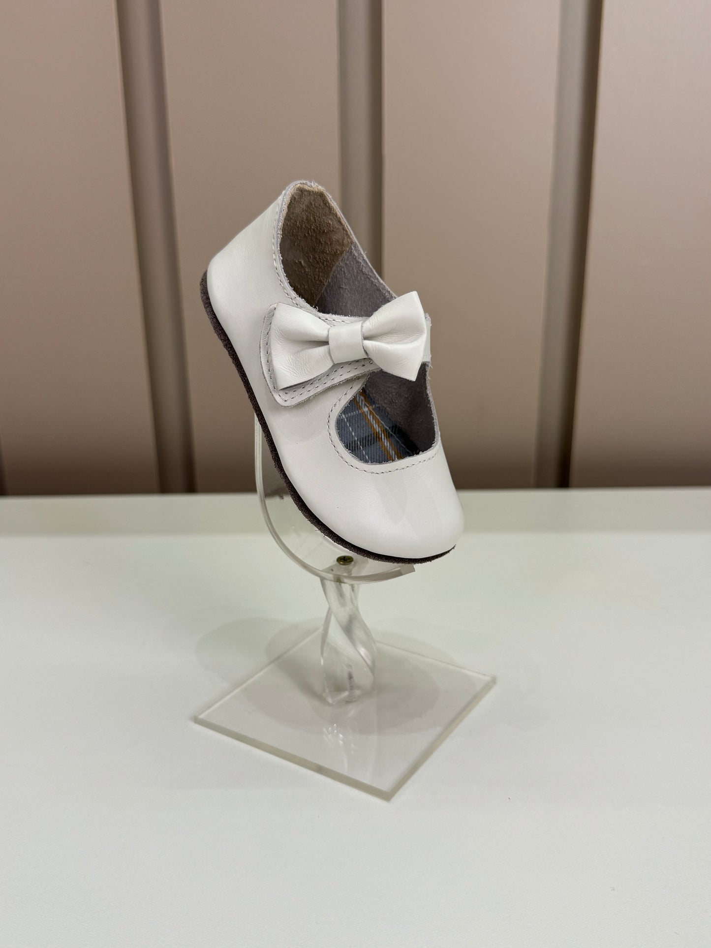 Sapato Bebê Couro Cubo Branco - Petit Cheval