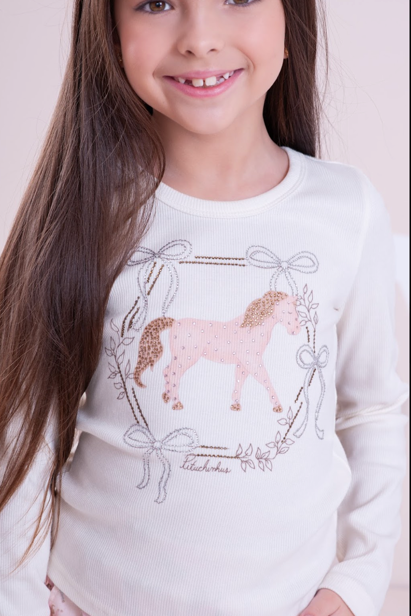 Conjunto Infantil Blusa Rib Moldura Cavalinho Cristal Off White e Shorts Cavalinhos Rosa - Pituchinhus