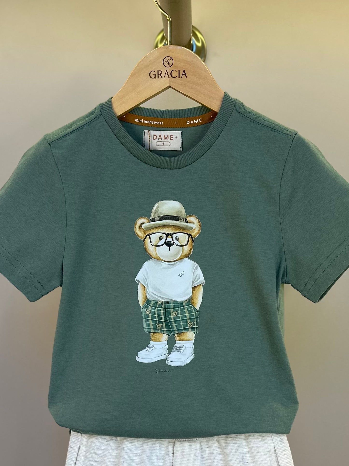 Conjunto Infantil Camiseta Algodão Teddy Chapéu Panama e Bermuda Moletom Algodão Linho - Dame