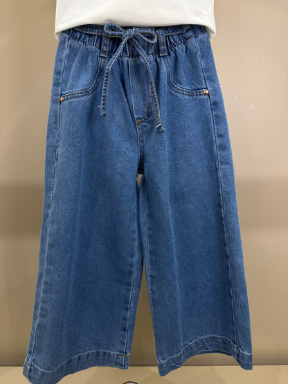 Conjunto Infantil Blusa Lenço Estampado Amarrado Na Gola e Calça Jeans Wide Leg Cós Alto Com Elástico - Momi