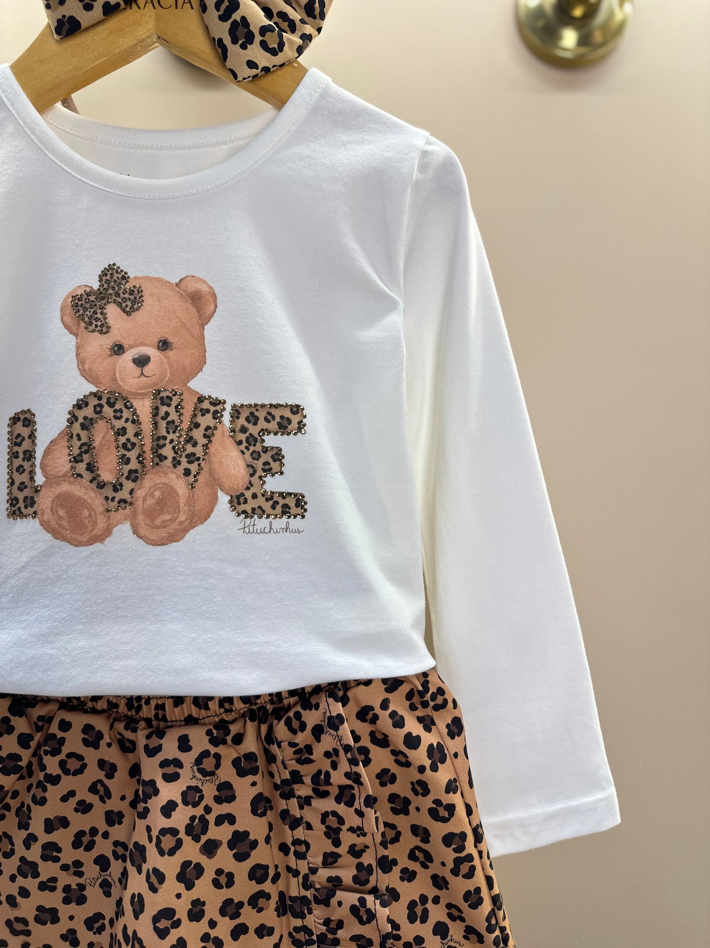 Conjunto Infantil Blusa Ursinha Love e Saia-shorts  Sarja Babadinho Oncinha - Pituchinhus