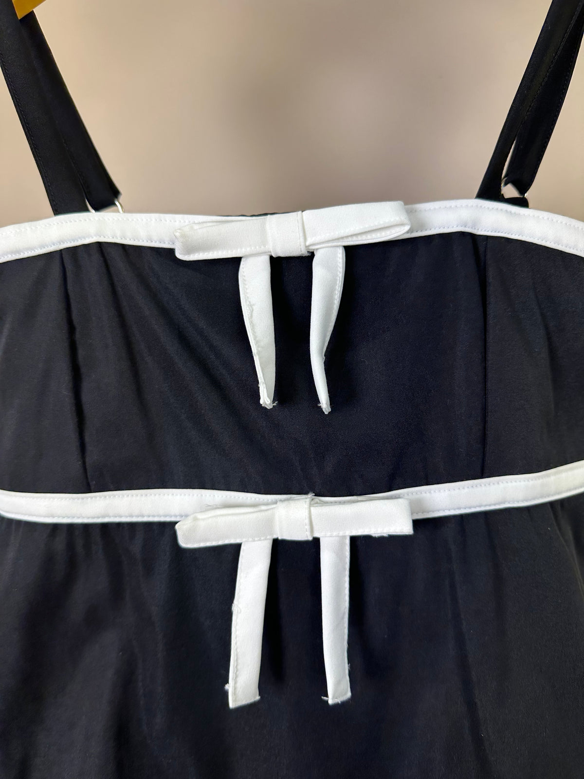 Blusa Teen Cropped Alfaiataria Laços Preto - Authoria