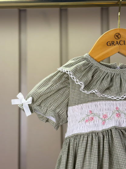 Vestido Infantil Clássico Luxo Rococo Verde Busto Bordado - Roana