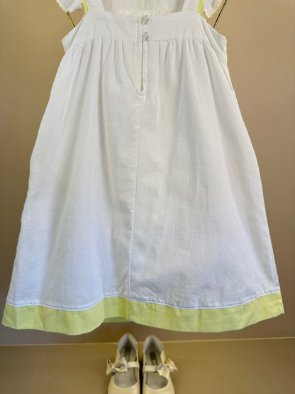 Vestido Infantil Branco Bordado Detalhes Amarelo - Petit Cherie