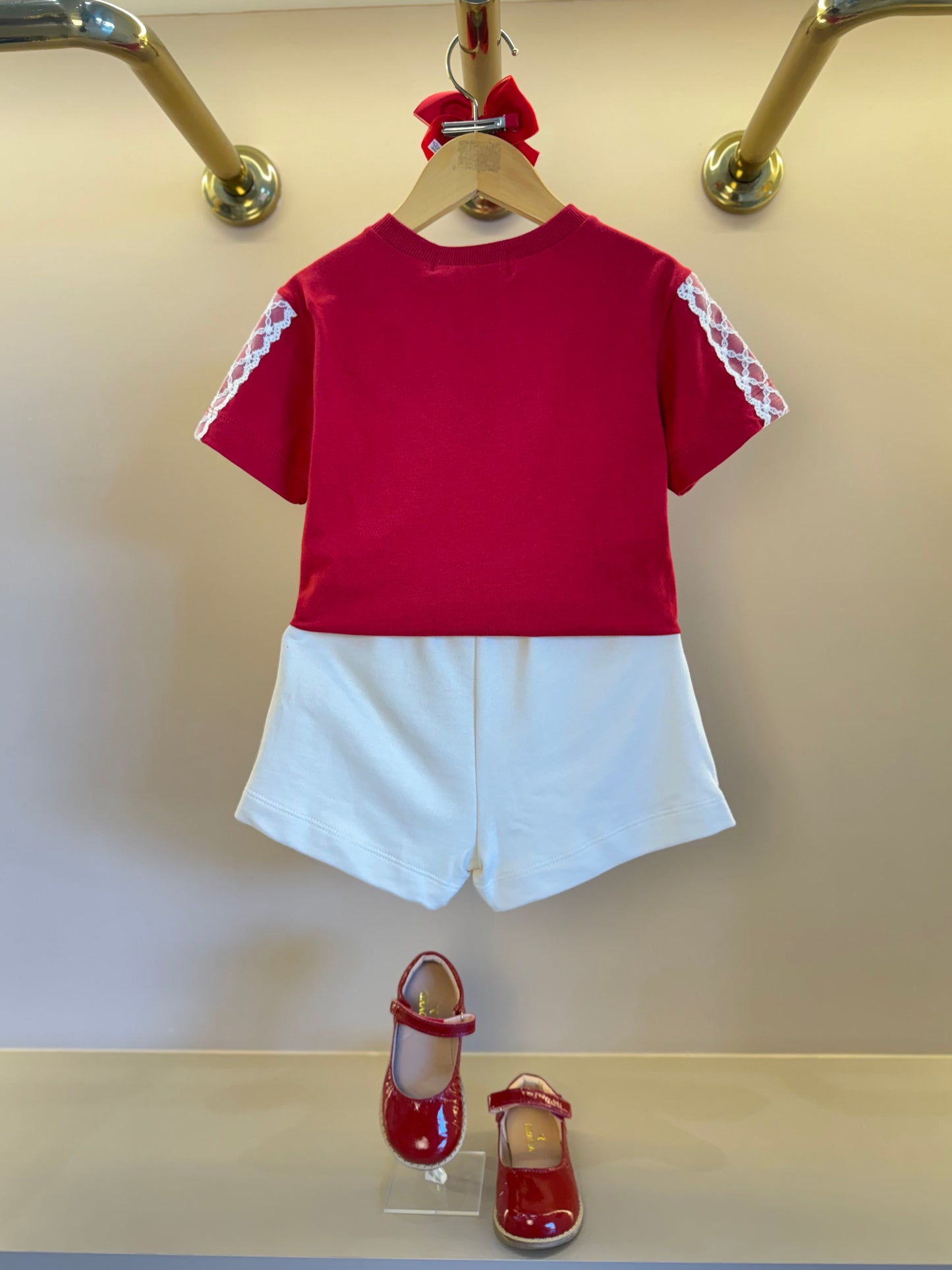 Conjunto Infantil Blusa Berry Patches Minnie e Shorts Bege - Animê Petite