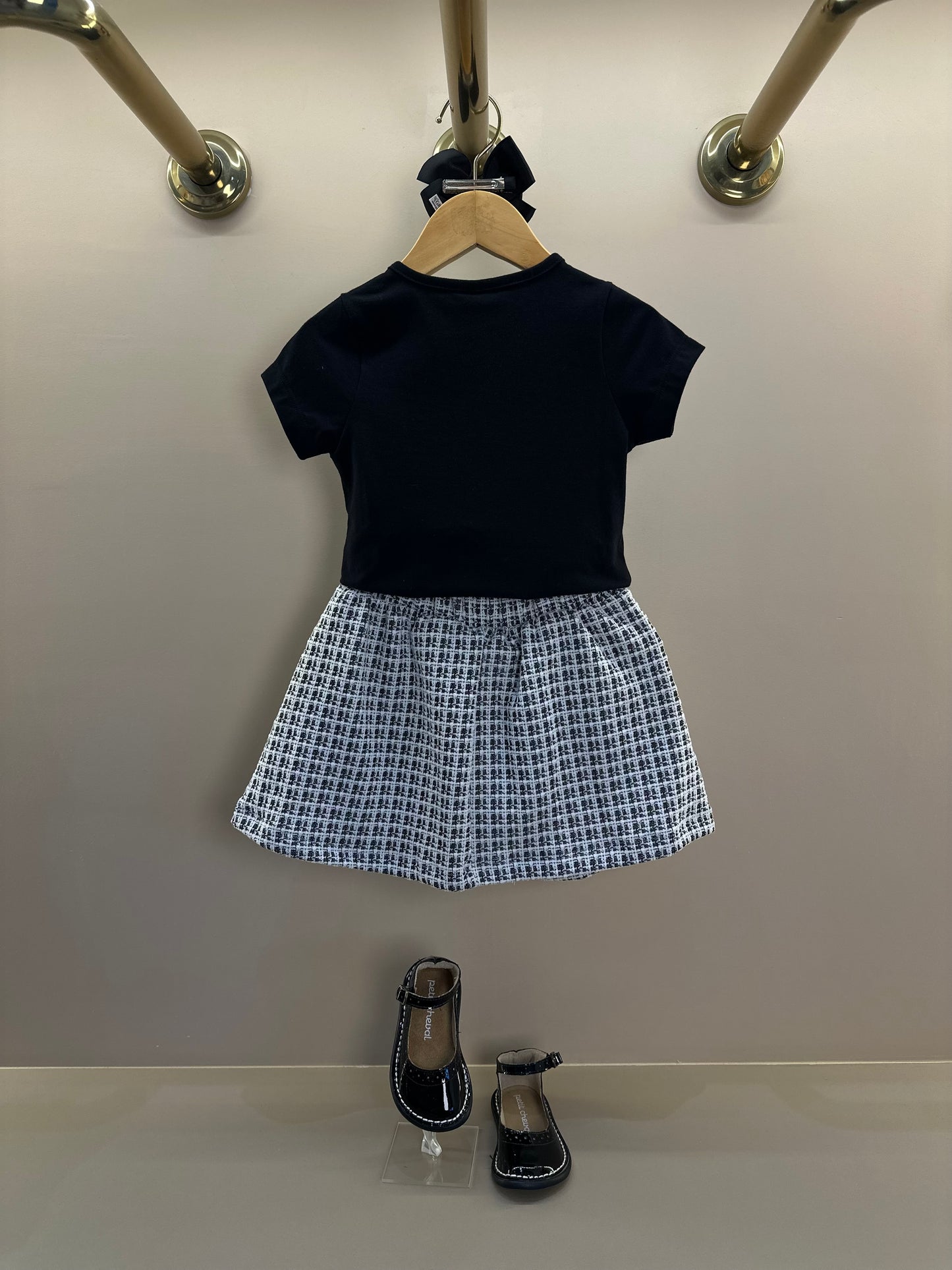 Conjunto Infantil Blusa Amazing Things Happen e Saia Tweed Preto - Momi