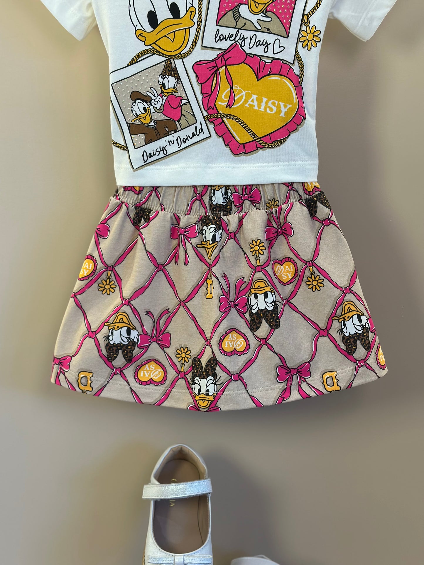 Conjunto Infantil Blusa Daisy e Saia Estampa Disney - Momi